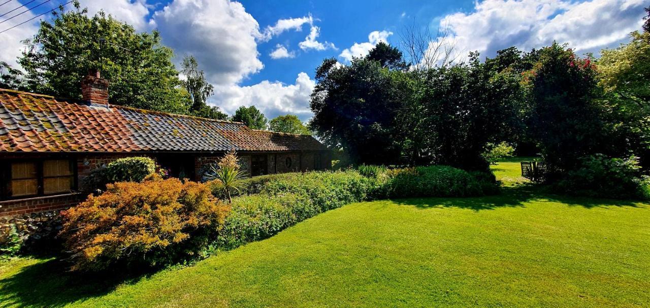 Laburnum Holiday Cottage Tunstead  エクステリア 写真