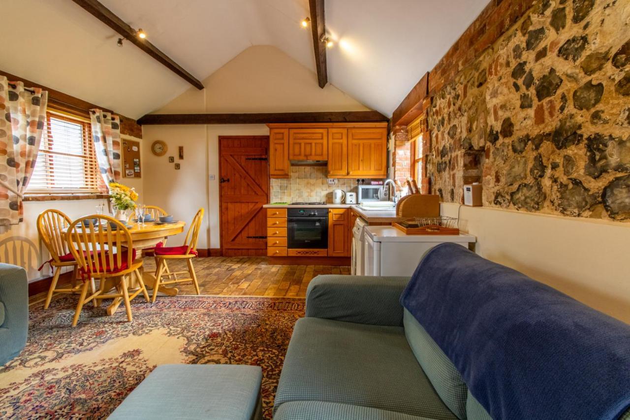 Laburnum Holiday Cottage Tunstead  エクステリア 写真