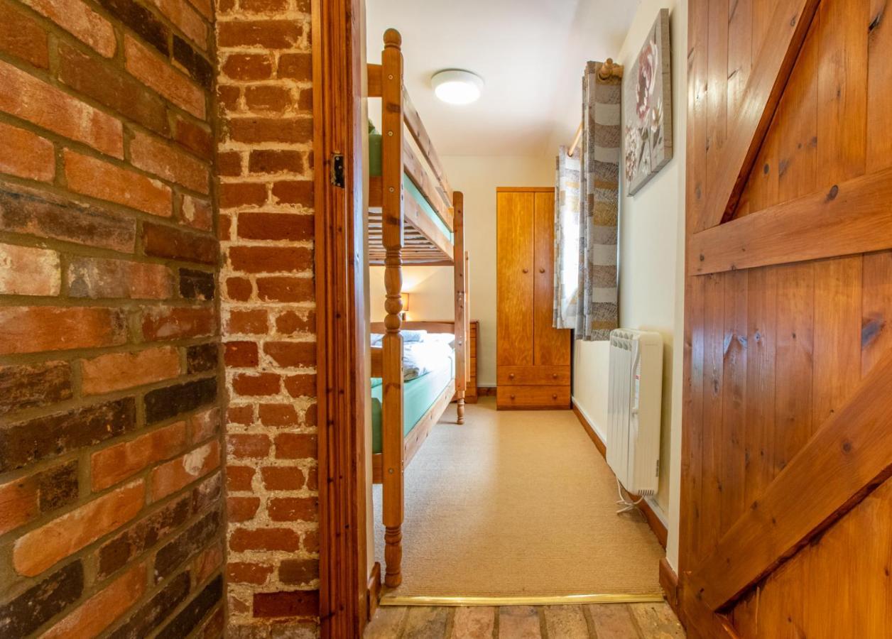 Laburnum Holiday Cottage Tunstead  エクステリア 写真